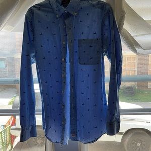 A Vineyard Vines Casual button up